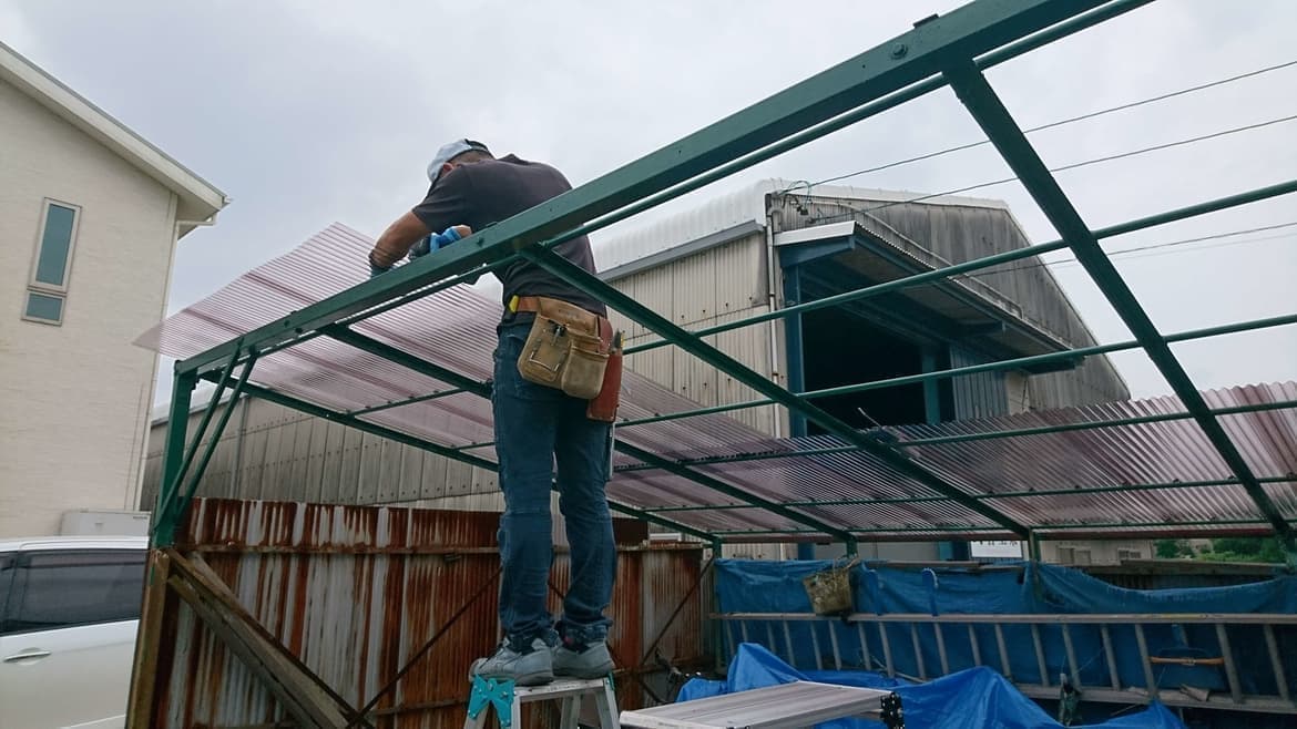 カーポート波板修理 常滑市 | 波板交換ならエクステリアの窓口常滑市